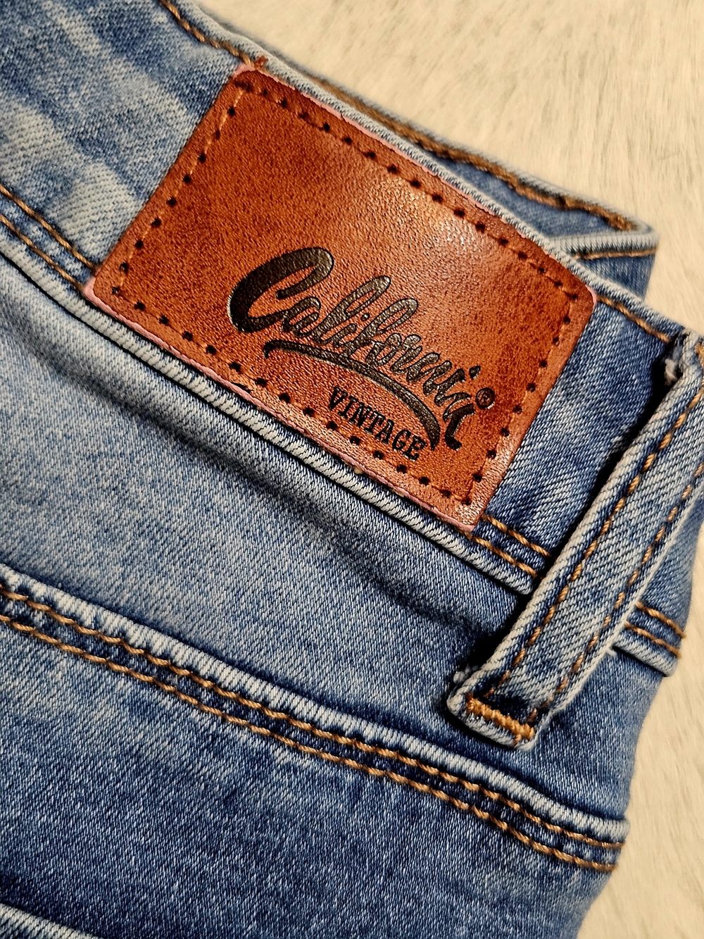 California Vintage Brand Women's Skinny Jeans in Light Blue Denim Sz 3